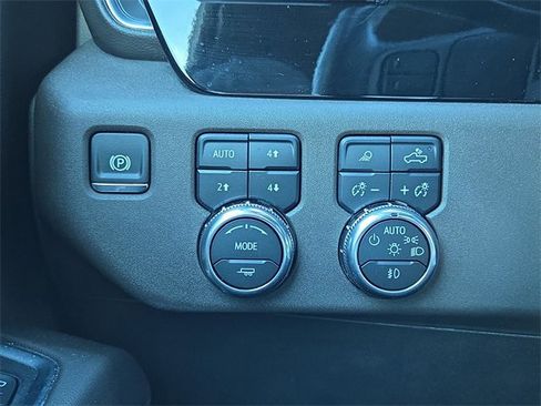 Used 2024 GMC Sierra 2500 SLT w/ Texas SLT Premium Package image 29