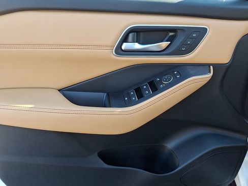 Certified 2023 Nissan Rogue Platinum image 12