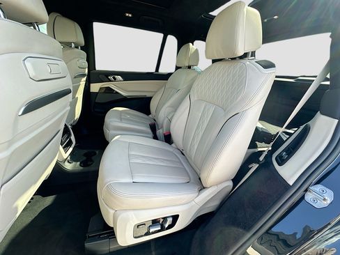 Used 2024 BMW X7 xDrive40i w/ Executive Package AWD/4WD image 36
