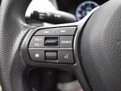 Used 2024 Honda HR-V LX image 23