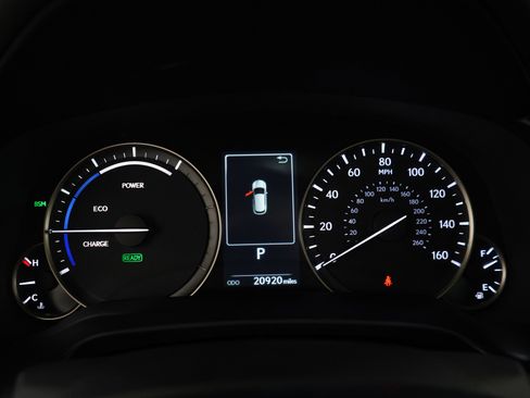 Used 2020 Lexus RX 450h AWD w/ Luxury Package image 31