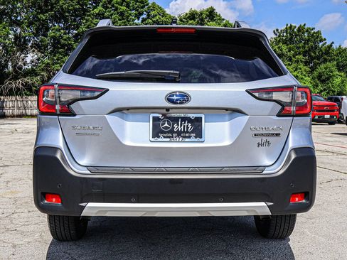 Used 2025 Subaru Outback Touring XT AWD/4WD image 5