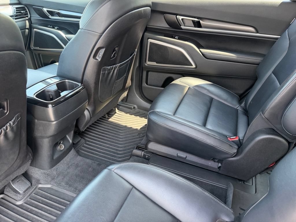 Used 2024 Kia Telluride S w/ S Sunroof Package FWD image 17