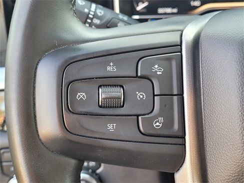 Used 2024 GMC Sierra 1500 SLT image 10