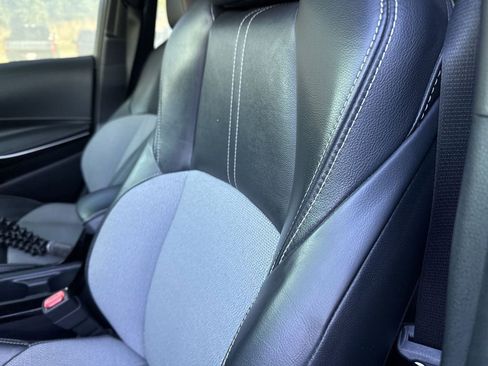 Used 2020 Toyota Corolla XSE FWD image 9