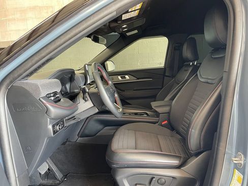 Used 2025 Ford Explorer ST-Line RWD image 10
