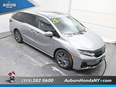 New 2026 Honda Odyssey Touring image 24