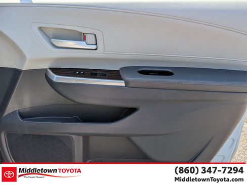 Certified 2024 Toyota Sienna XLE AWD/4WD image 33