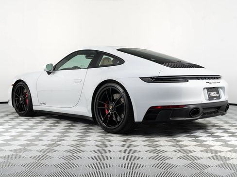 Used 2023 Porsche 911 Carrera GTS RWD image 2