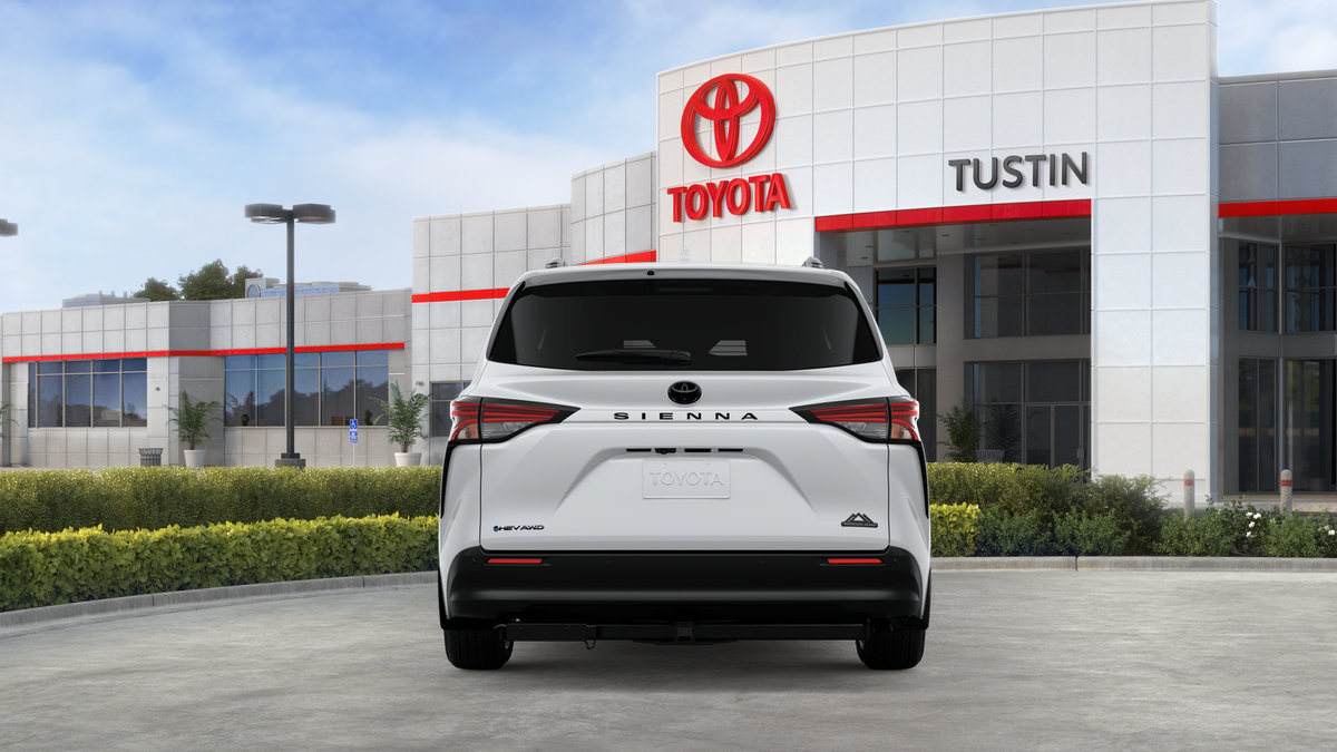 New 2026 Toyota Sienna XLE Woodland Edition AWD/4WD image 10