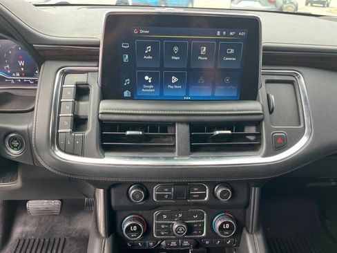 Used 2023 Chevrolet Suburban Premier AWD/4WD image 20