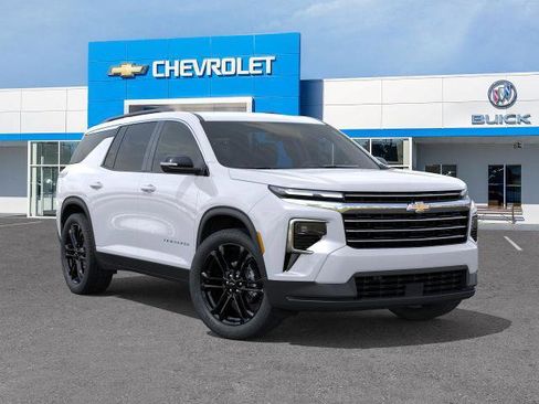 New 2026 Chevrolet Traverse LT w/ Driver Confidence Package image 29