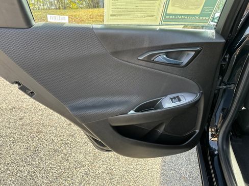 Used 2023 Chevrolet Malibu LT image 21