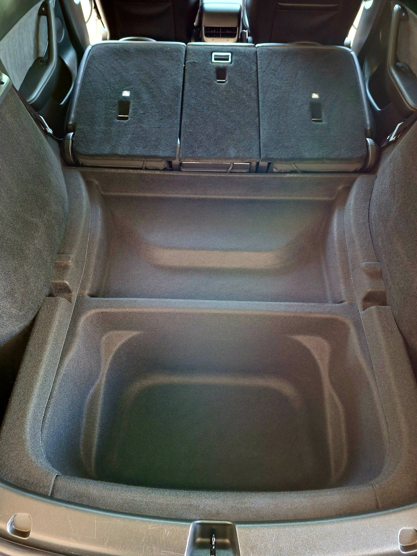 Used 2024 Tesla Model Y Long Range RWD image 15