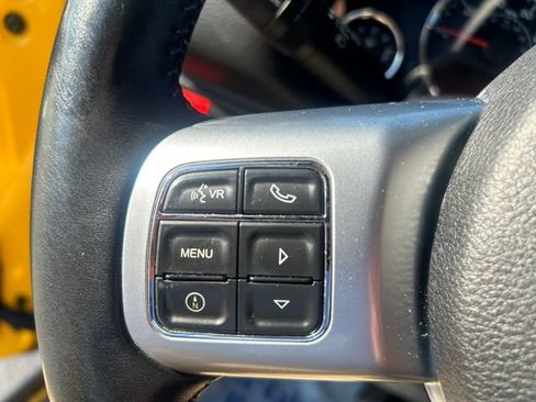 Used 2015 Jeep Wrangler Unlimited Rubicon AWD/4WD image 31