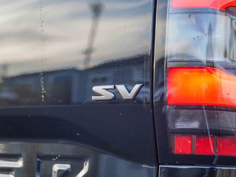 Used 2023 Nissan Frontier SV w/ SV Convenience Package image 12