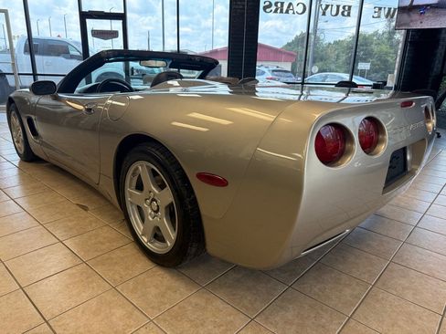 Used 1998 Chevrolet Corvette Convertible w/ Memory Pkg image 8