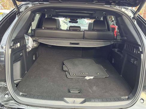 Used 2025 MAZDA CX-70 3.3 Turbo w/ Premium Plus Pkg image 12