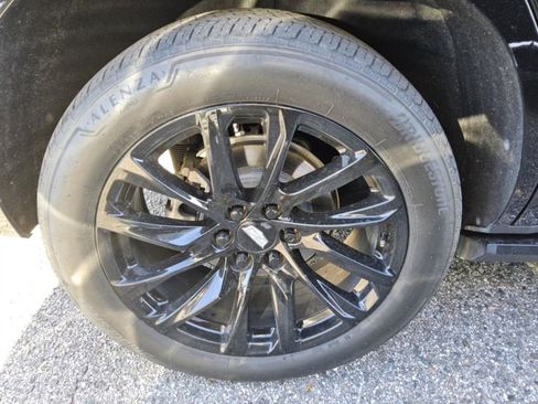 Used 2024 Cadillac Escalade Sport w/ LPO, ONYX Package image 6