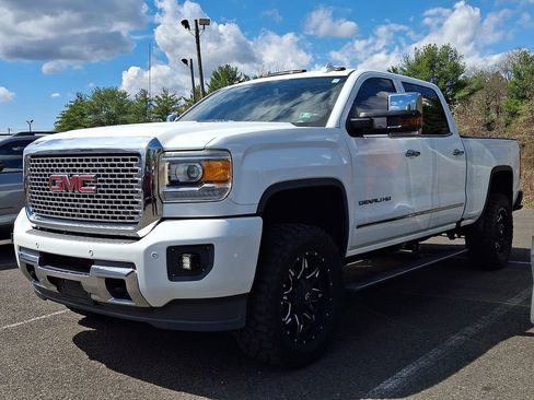 Certified 2016 GMC Sierra 2500 Denali w/ Duramax Plus Package image 2