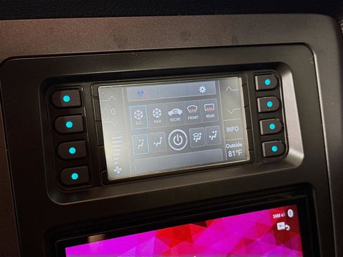 Used 2014 Ford Mustang Premium image 15