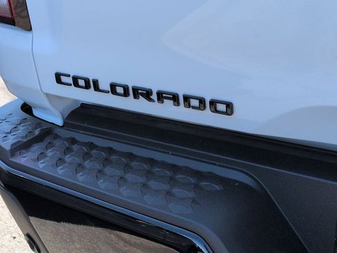 New 2026 Chevrolet Colorado ZR2 w/ Technology Package AWD/4WD image 33