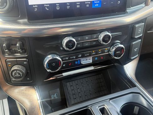 Used 2024 Ford F150 King Ranch AWD/4WD image 12