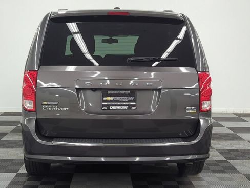 Used 2017 Dodge Grand Caravan GT FWD image 6
