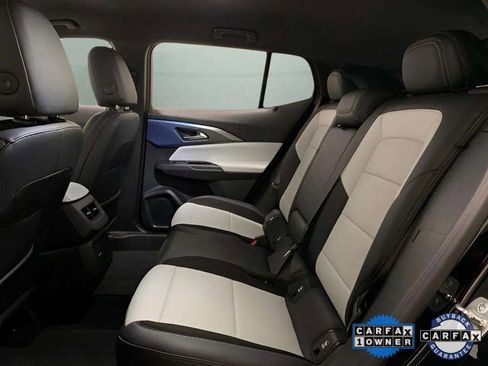 Used 2025 Chevrolet Equinox EV LT w/ Convenience Package image 19