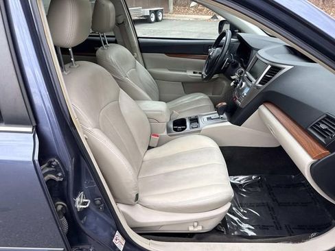 Used 2014 Subaru Outback 2.5i Limited image 7