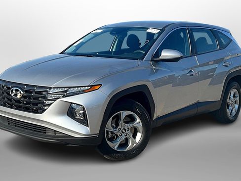 Used 2023 Hyundai Tucson SE image 13