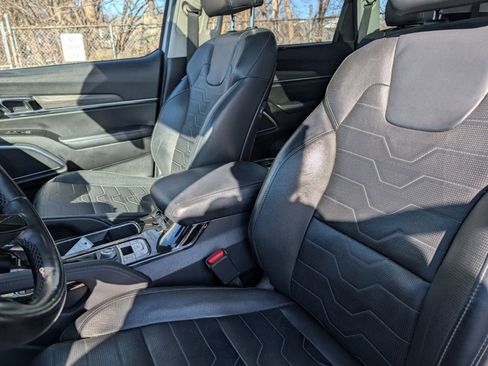 Used 2022 Kia Telluride SX w/ SX Prestige Package AWD/4WD image 21
