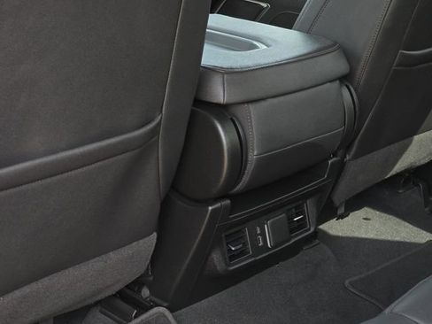 Used 2025 GMC Sierra 1500 SLT AWD/4WD image 39