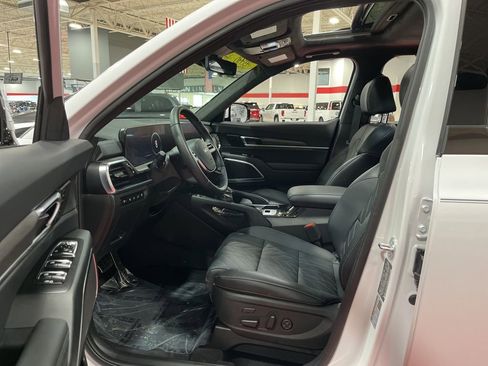 Used 2024 Kia Telluride SX Prestige X-Line image 11