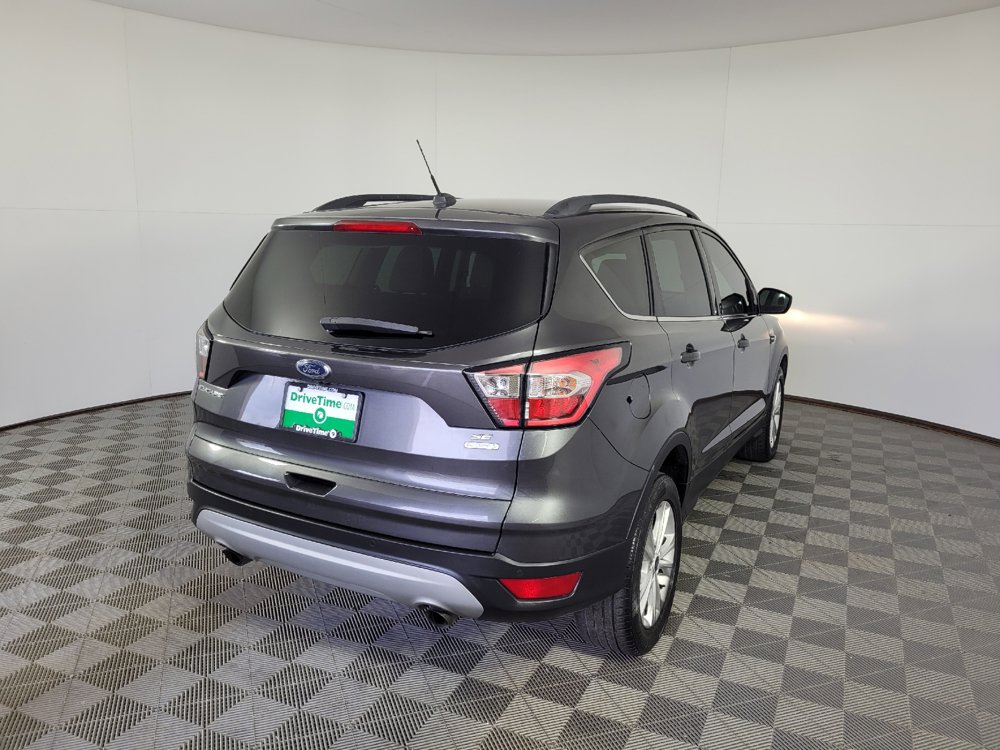 Used 2018 Ford Escape SE w/ Ford Safe & Smart Package FWD image 9