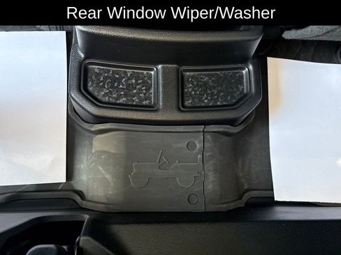 Certified 2025 Jeep Wrangler Willys 4xe image 36