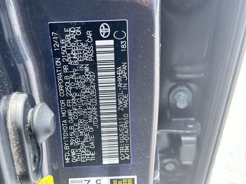 Used 2018 Toyota Prius Three Touring FWD image 26