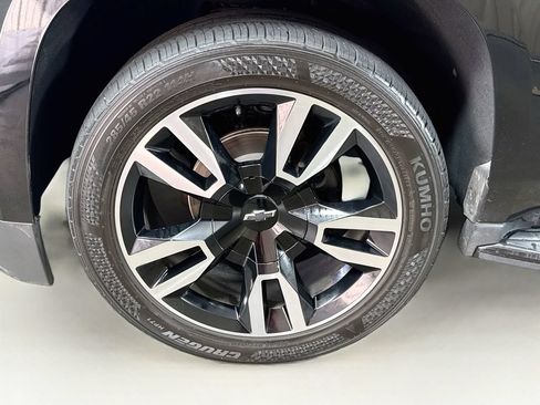 Used 2020 Chevrolet Suburban Premier AWD/4WD image 41
