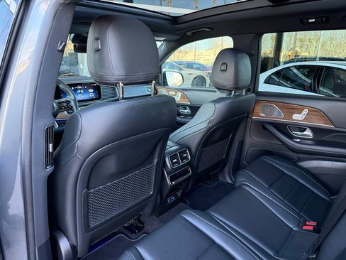 Certified 2025 Mercedes-Benz GLS 450 4MATIC image 26