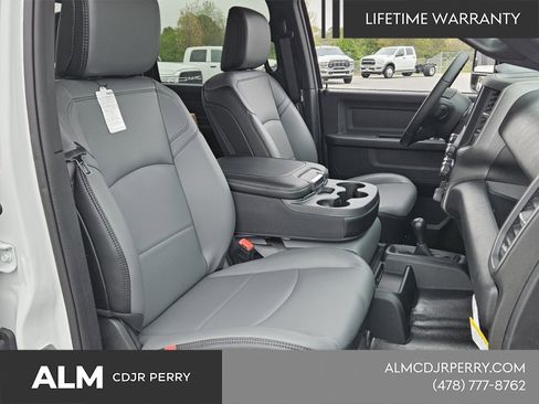 New 2024 RAM 2500 Tradesman w/ Safety Group AWD/4WD image 16