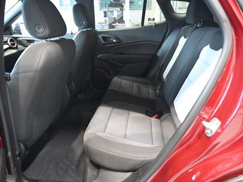 Used 2024 Chevrolet Trax RS w/ Driver Confidence Package FWD image 11