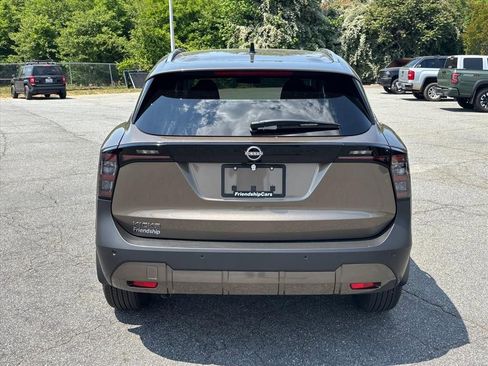 Used 2026 Nissan Kicks SV w/ Charging Package FWD image 20