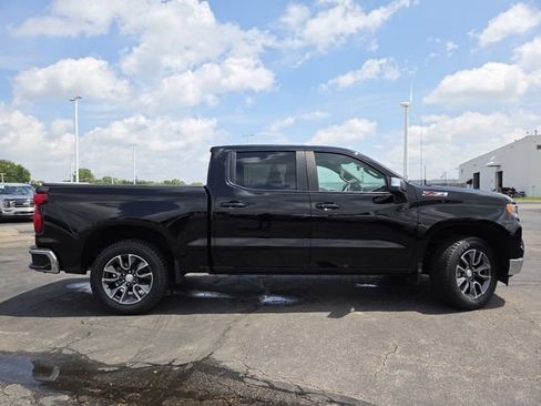 Used 2024 Chevrolet Silverado 1500 LT AWD/4WD image 15