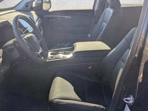 Certified 2025 Honda Ridgeline RTL image 13