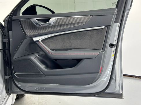 Used 2021 Audi RS 6 image 11