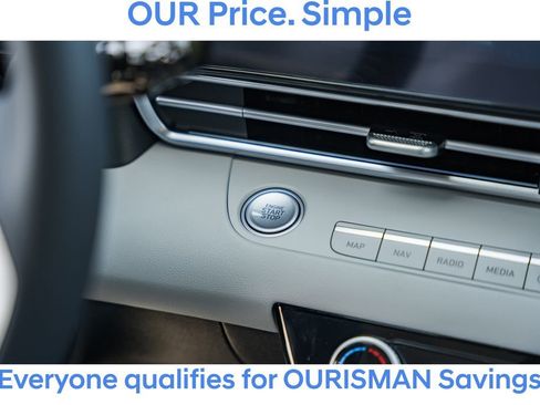 New 2025 Hyundai Elantra Limited image 21