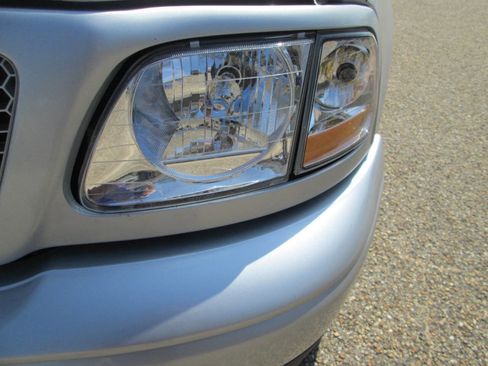 Used 2002 Ford F150 XLT RWD image 18