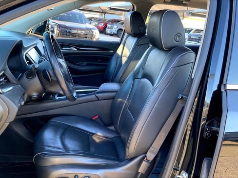 Used 2019 Buick Enclave Avenir image 7