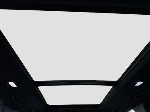 New 2026 Chevrolet Traverse RS w/ LPO, Floor Liner Package AWD/4WD image 22