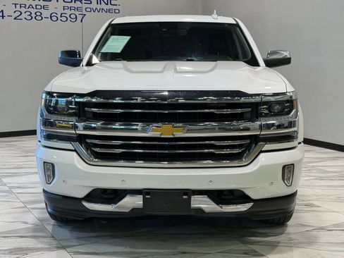 Used 2017 Chevrolet Silverado 1500 High Country image 3